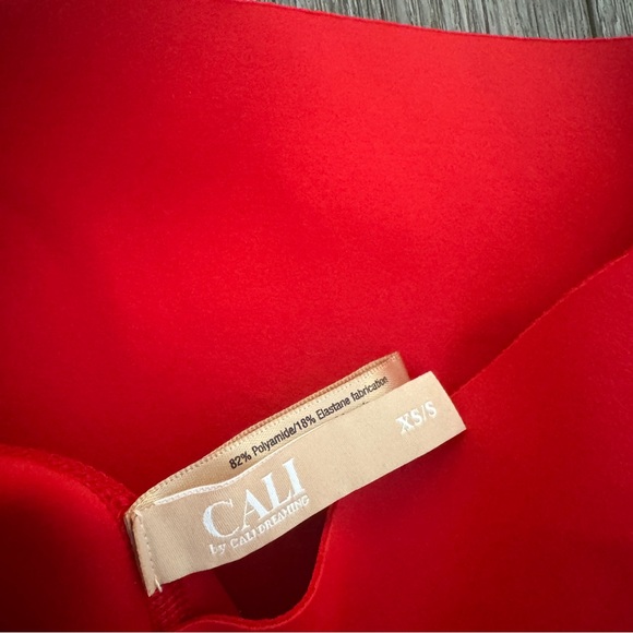 Cali Dreaming neoprene bright red bikini set XS/S - like new - Picture 4 of 5